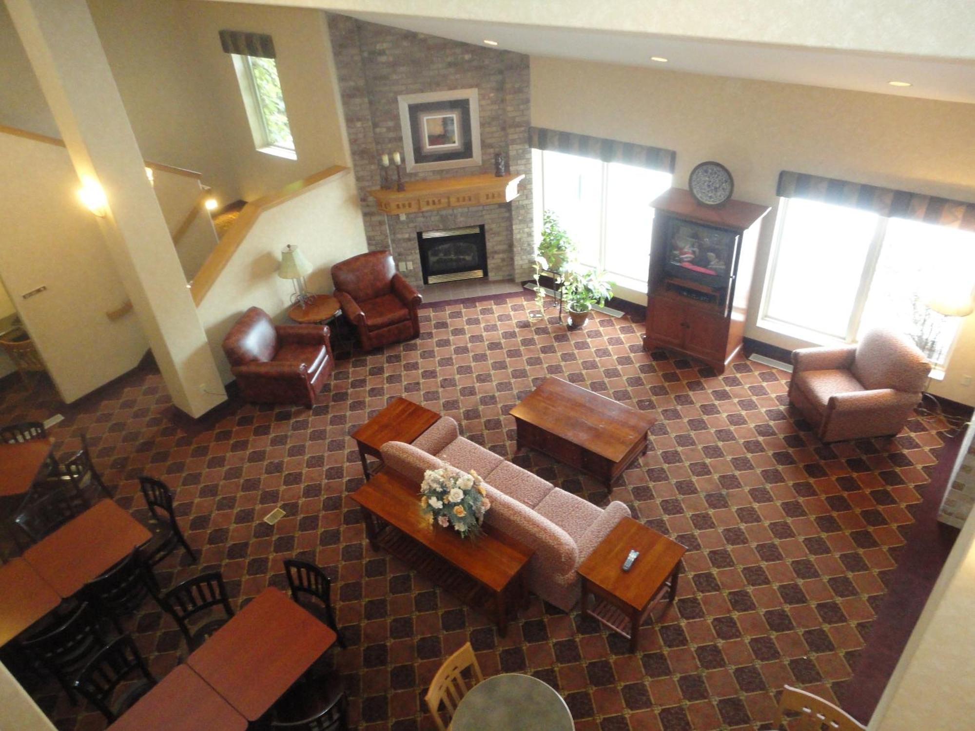 Days Inn By Wyndham Rapid City Bagian luar foto