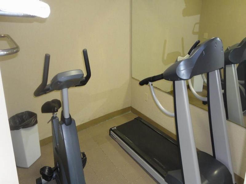 Days Inn By Wyndham Rapid City Bagian luar foto